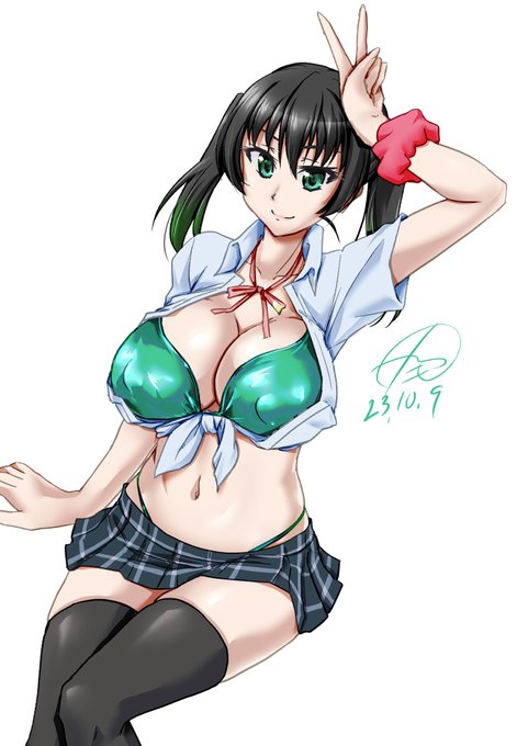 日中もだいぶ涼しくなってさすがにビキニの時期とは外れてきましたね…そんな時こそアメスク!!ビキニに布少なめの制服を羽織ってまさにこの時期おすすめコーデ!! 