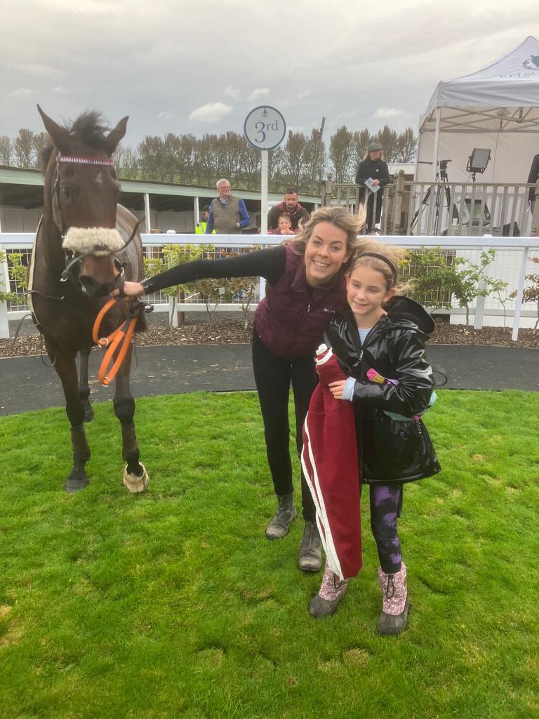 Catriona Bissett tweet media