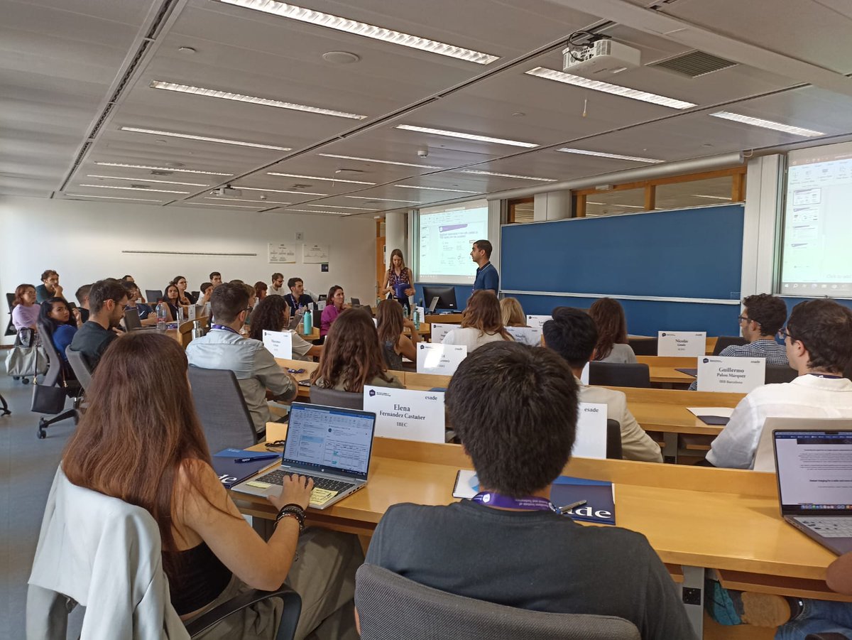 _BIST's tweet image. #FS2B course 2023 has officially kicked-off with 28 participants from 9 research institutions

To warm-up, a round table with:
➡️ Judit Anido, CEO Nuage Therapeutics
➡️ Laura Nevola, Co-founder &amp;amp; CSO/COO @IDPpharma 
➡️David Ciudad, CEO, co-founder @DeepDetection
#BISTCommunity
