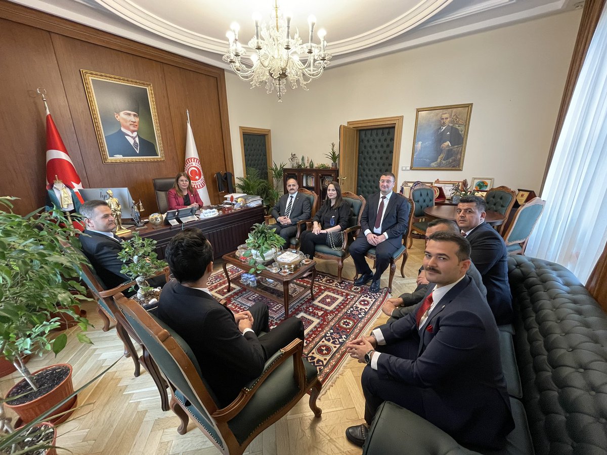 TBMM'de ziyaretime gelen Atanamayan Uzmanlar Derneği Genel Başkanı Mustafa Gündeşli ve kıymetli yönetimine teşekkürlerimi iletiyorum.

<a href="/ATAUZDER/">ATANAMAYAN UZMANLAR DERNEĞİ RESMİ X HESABI</a> 
<a href="/gundes_46/">MUSTAFA GÜNDEŞLİ</a>