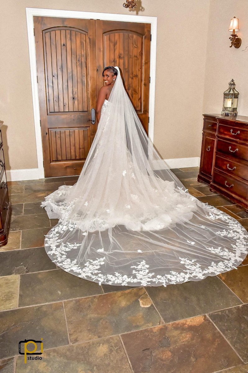 mrs. ain’t going✨ tweet media