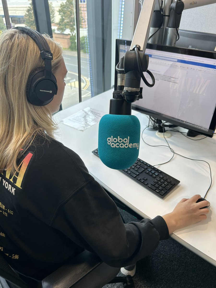 GavinSamways's tweet photo. It’s Monday and we’re back on it. Our Technical #media #students @TheGAcademy #scripting and producing #audio https://t.co/jLAKNe1bP6