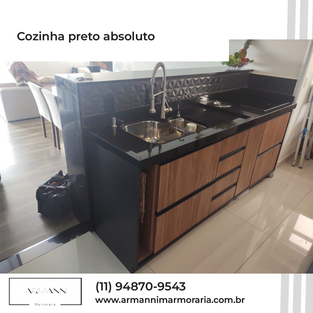 Cozinha preto absoluto
armannimarmoraria.com.br
#armannimarmoraria #CozinhaPretoAbsoluto #DesignDeInteriores #DecoraçãoDeCasa #CozinhaModerna #ElegânciaNaCozinha #AmbienteSofisticado #EstiloDeVida #PiaDeGranitoPreto #MóveisDeCozinha #CozinhaDeLuxo #EspaçoGourmet