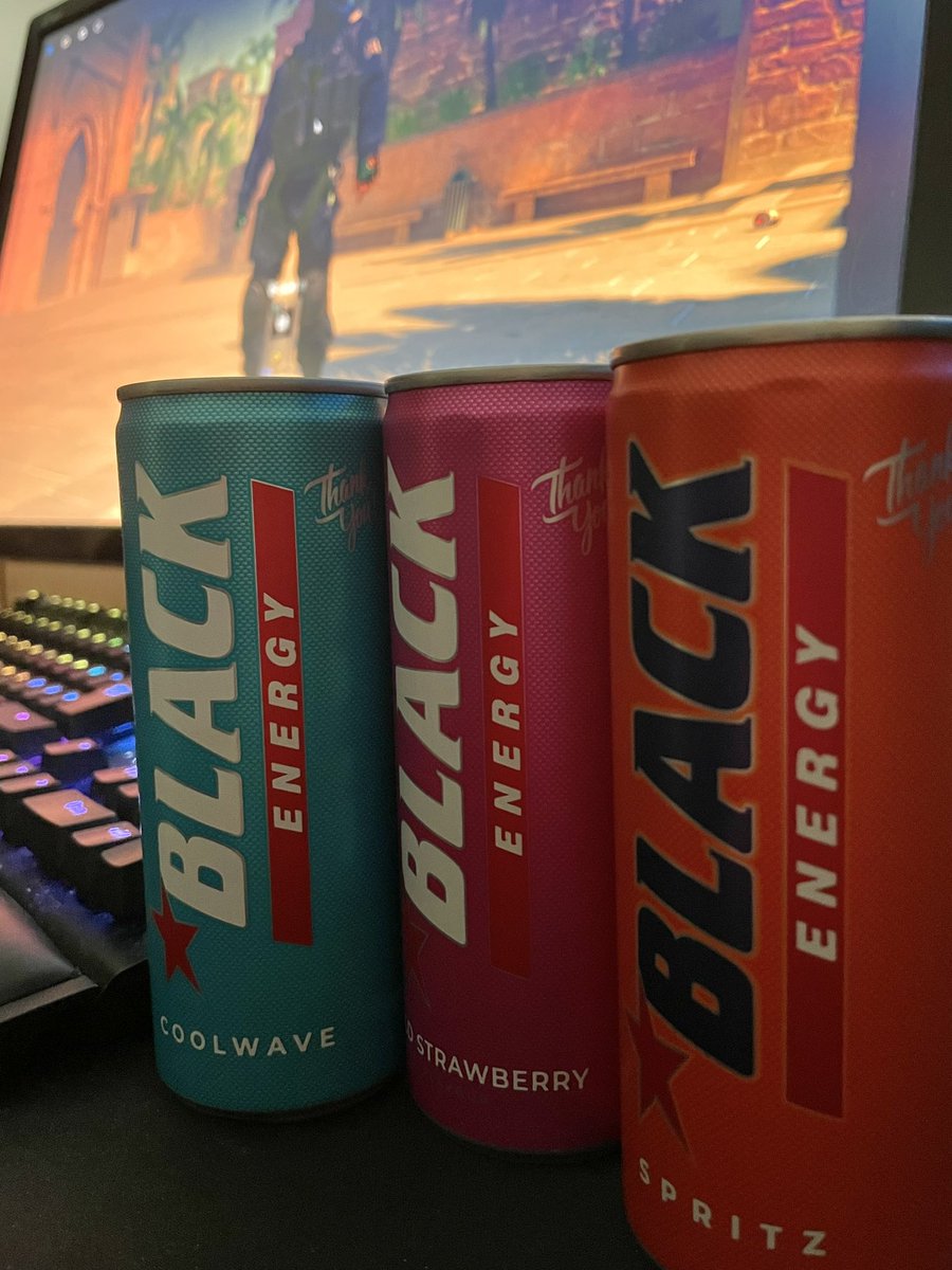 stjumit ツ tweet media