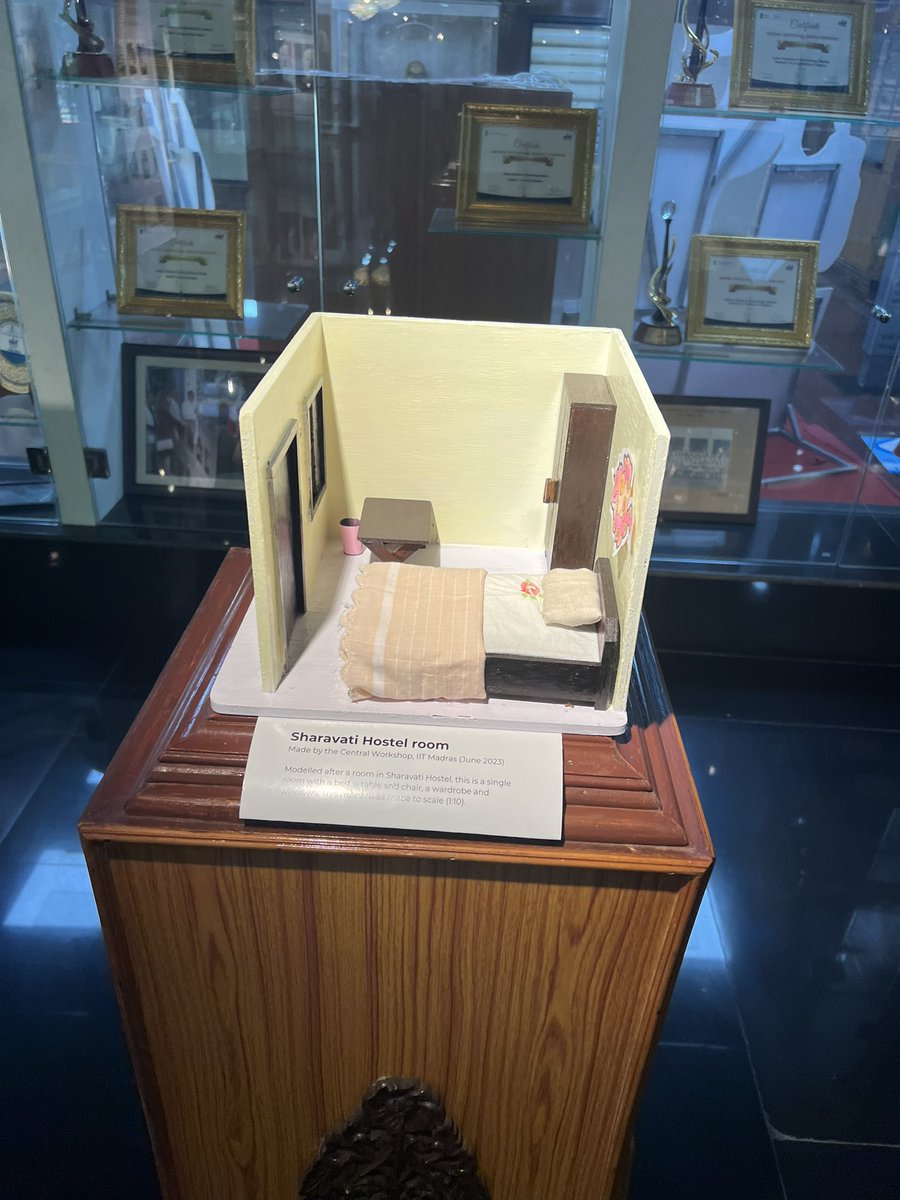 CentreIit's tweet photo. Visit @CentreIit even if you are not interested in history (🦭). 

We have: 
models of @iitmadras hostel buildings, authentic @iitmadras convocation robes from the past century and an atmosphere that will leave you glad to have visited us! 

#india #history #architecture https://t.co/4jomwfK25j