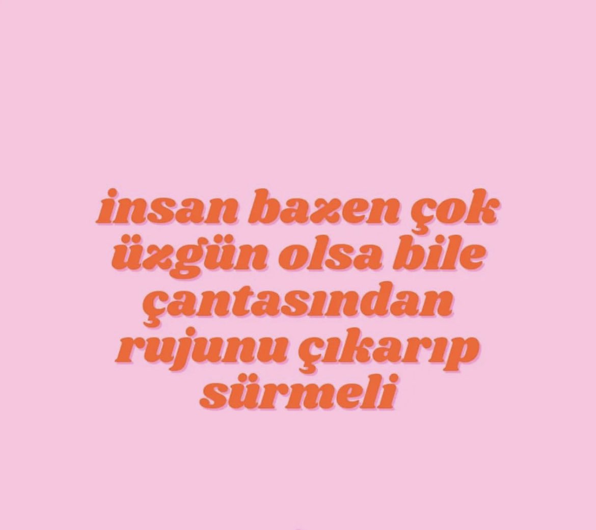 snmvrn's tweet photo. Ruj önemli 💄 https://t.co/EFMRqiQFyC