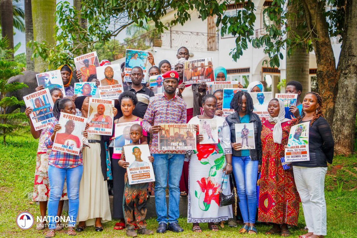 NUP_Ug's tweet photo. Following the disruption by security forces to our plans for the day, the President, Kyagulanyi Ssentamu Robert, has decided to host family members of some of our comrades who have fallen victims of the regime’s brutality.

At his home in Magere, they dedicated prayers for the release of all political prisoners and the liberation of our country.
#FreeAllPoliticalPrisonersUganda