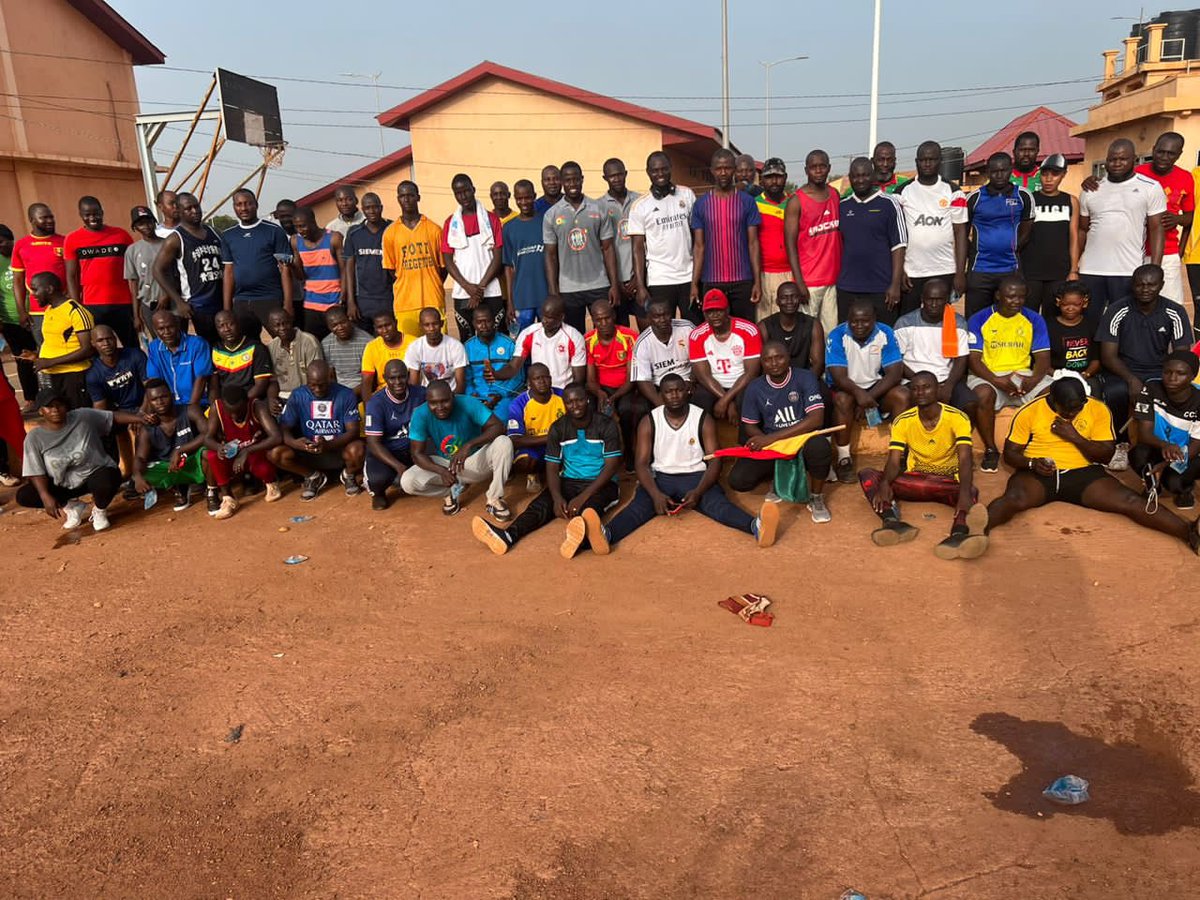 ClubKipe's tweet photo. Le circuit de ce dimanche de Conakry en passant par Kankan pour finir à Siguiri bravo à tous les participants et rendez-vous le week-end prochain InchAllah. Sportivement merci #CSK @FitGuinea @kipe76 @kassafou @KouroumaSoalaye @alphak79 @Djelia71 @CGuilao @HMAJohnMarshall https://t.co/dZryxD6Czy