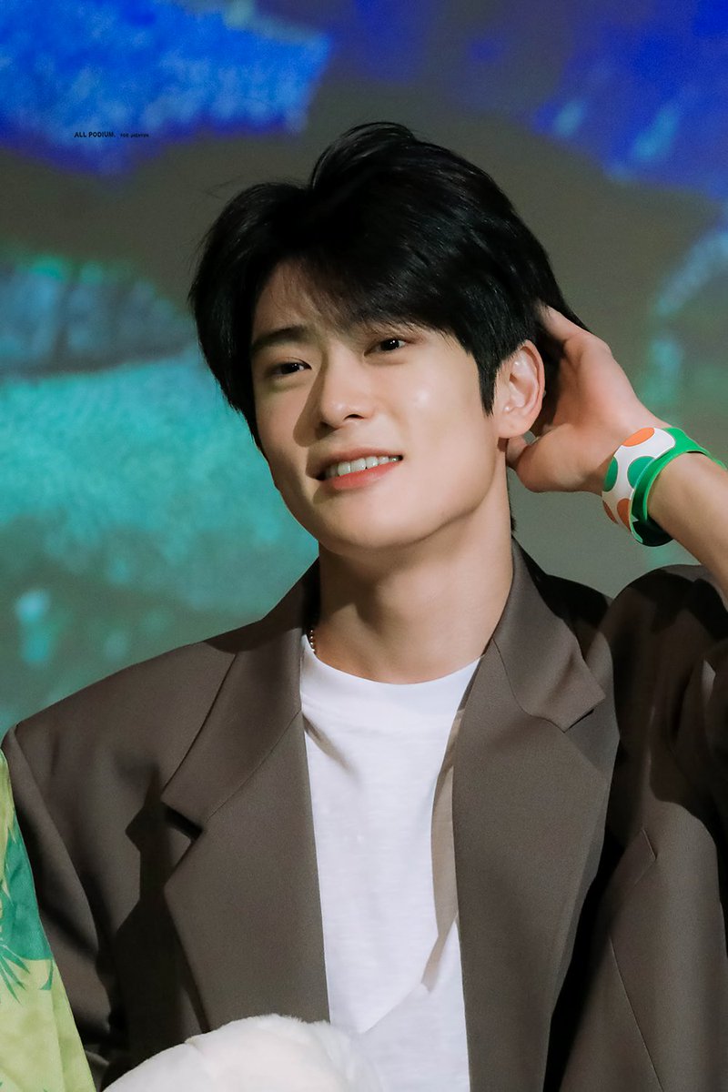 231009 미남🥹

#NCT #NCT127 #재현 #정재현 #윤오
#JAEHYUN #ジェヒョン