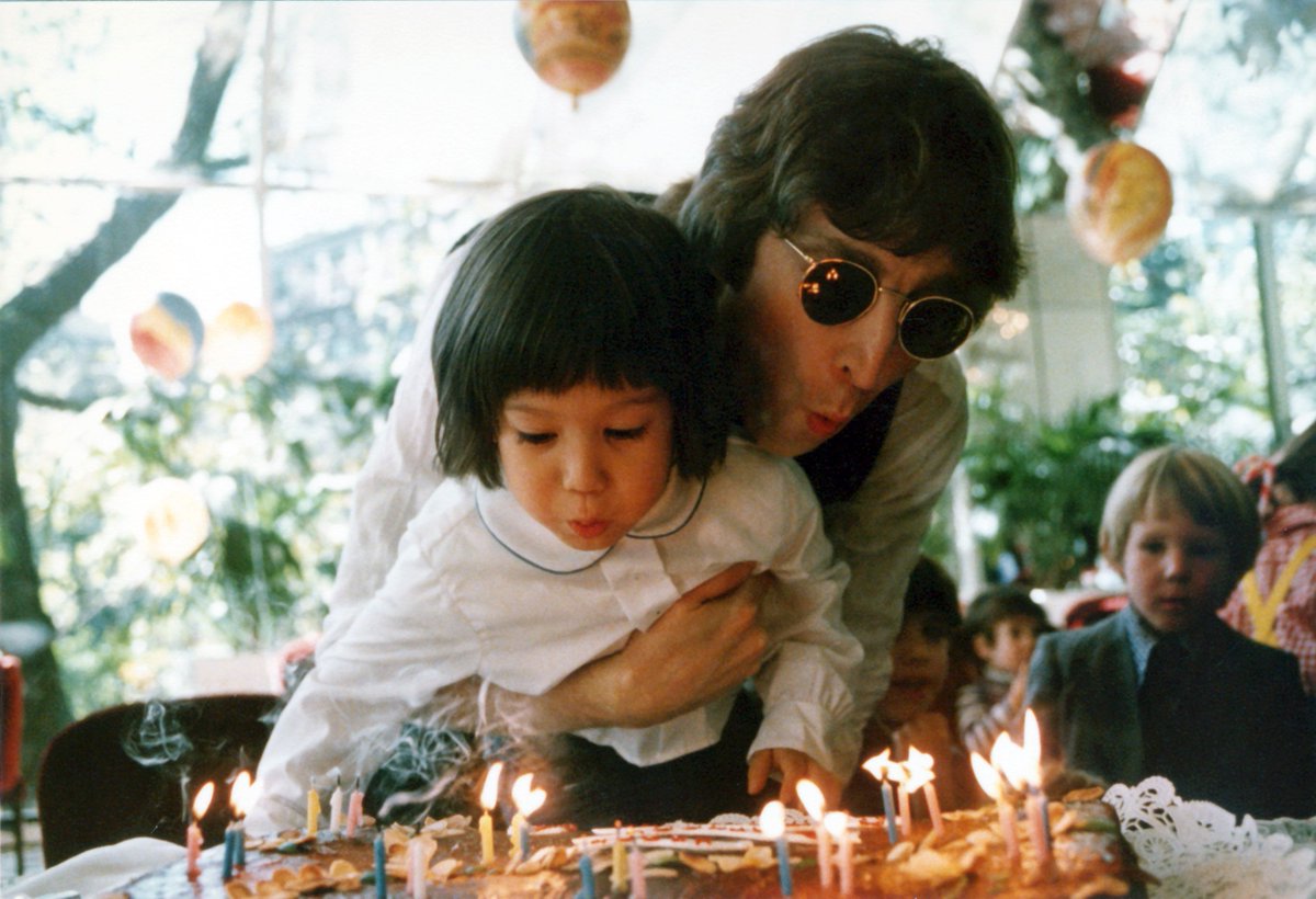 HAPPY BIRTHDAY JOHN!
HAPPY BIRTHDAY SEAN! 
i ii iii  i love you  
yoko  

#JohnLennon #SeanOnoLennon
<a href="/johnlennon/">John Lennon</a> <a href="/seanonolennon/">Seán Ono Lennon</a>