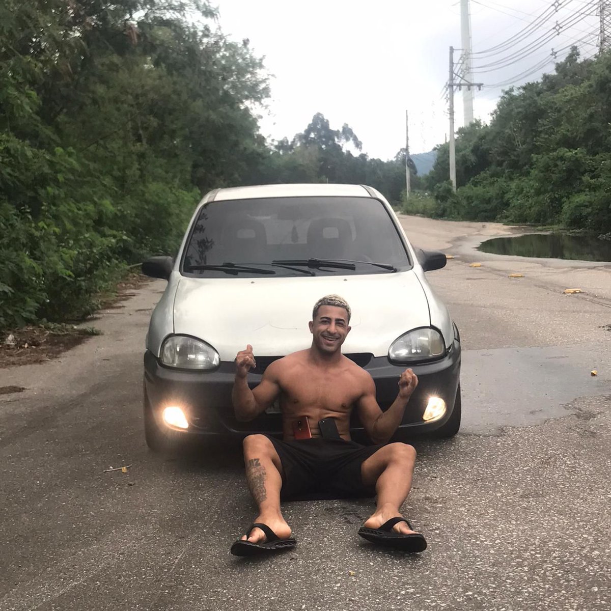 Michel_1105's tweet photo. Vivendo a vida ♥️🚗 https://t.co/u2PPnkOrGe