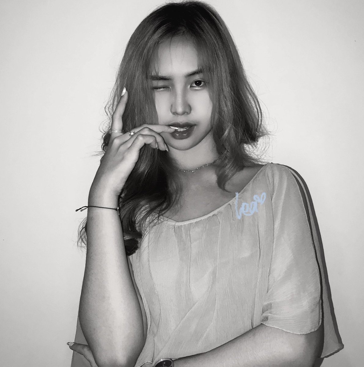 LEAPHRODITH's tweet image. He’s only looking at her
#NCTzenSelcaDay #NSD #NCT #NCTzen #DOYOUNG @NCTsmtown @NCTsmtown_127