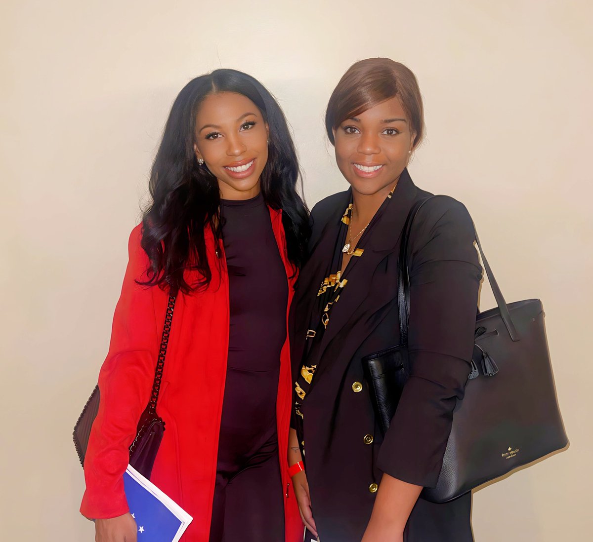 FavGhostwriter's tweet photo. I’d like to give a special shoutout to @NadiraSpeaks for her organizing &amp; uniting different groups despite our  differences, to do what needed to be done!  And the flyers—chefs kiss! Super grateful for you Aquarius queen! Love you all.❤️👸🏽 #NationalReparationsConvention https://t.co/f5MoIhDheH