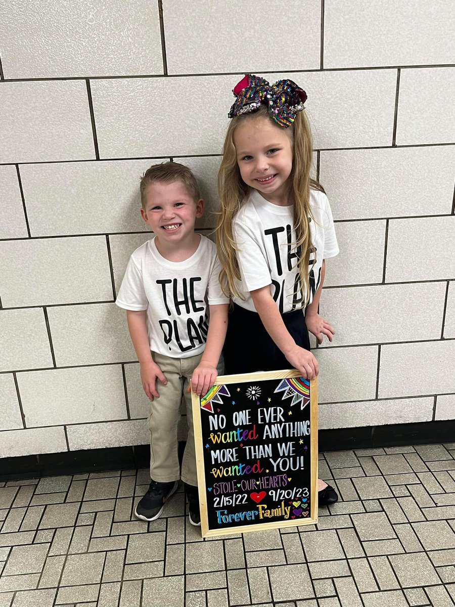 NeccoKids's tweet image. Congratulations to the Damron family for their adoption of Adalynn and Brayden! Thank you for allowing the Necco Logan office to be a part of your journey ❤️ 

You can start fostering by filling out our short form here buff.ly/3LJFXUn 

#WeBuildFamilies #FostertoAdopt