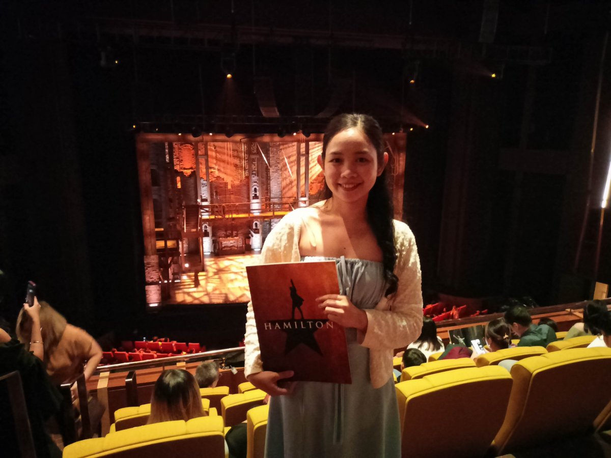 iamLINimitable's tweet photo. Two days later, I still feel elated because of this. 🤩🇵🇭
#HAMILTONPH @HamiltonMusical @Lin_Manuel 
Being in the room where it happens really does hit differently. I wanna see it again!  🥹🤍 Any FIlipino Hamifans here? Have you seen the show yet? 🥰 https://t.co/uMiDA3atyc