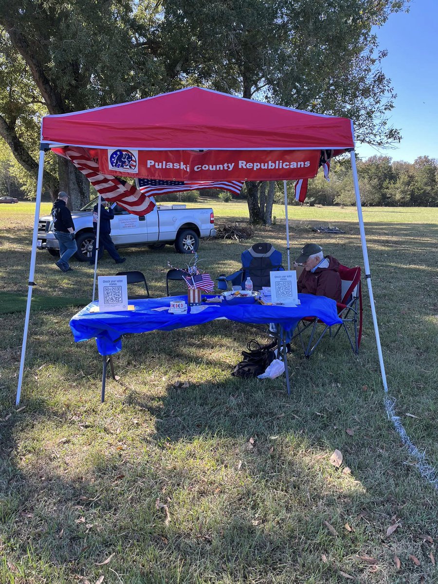Pulaski County Republicans are at it again!  We were at the festival in North Pulaski this weekend getting people registered to vote &amp; getting the message out about our MEETINGS once a month. Great job by our volunteers.
