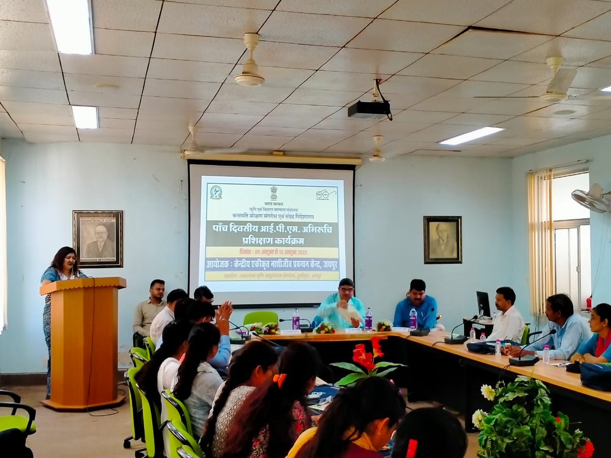 LCIPMCJPR's tweet photo. A 5 days IPM orientation training programme is being organised by the office at RARI durgapura on 9-13 oct 2023. During the opening ceremony VC of @SknJobner Prof. Balraj Singh was chief guest. He emphasised on the IPM to reduce the pesticide residue in food. @PPAIndia @AgriGoI https://t.co/t6521ZS6hB