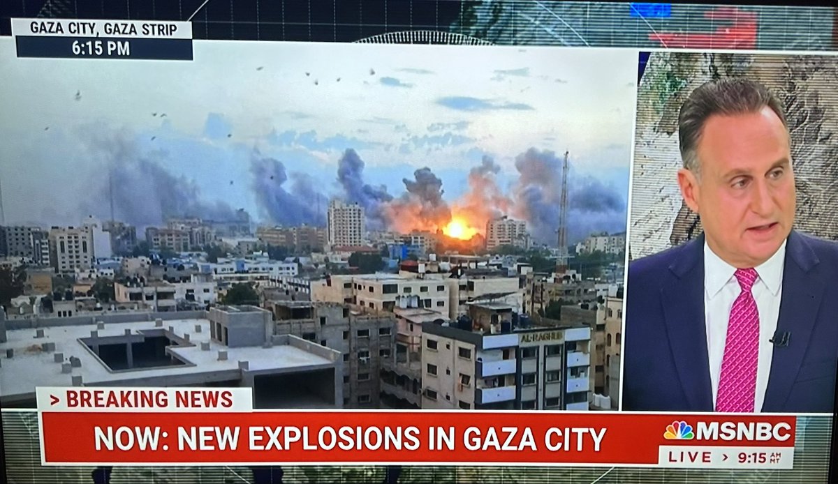 Amazing reporting by José Diaz-Balart <a href="/JDBalartMSNBC/">José Díaz-Balart Reports</a> @MSNBC w/ LIVE video of explosions in the background!