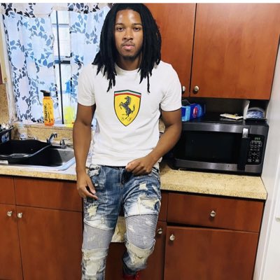 GuapCash1's tweet photo. #NewProfilePic https://t.co/to0Fqda3ZH