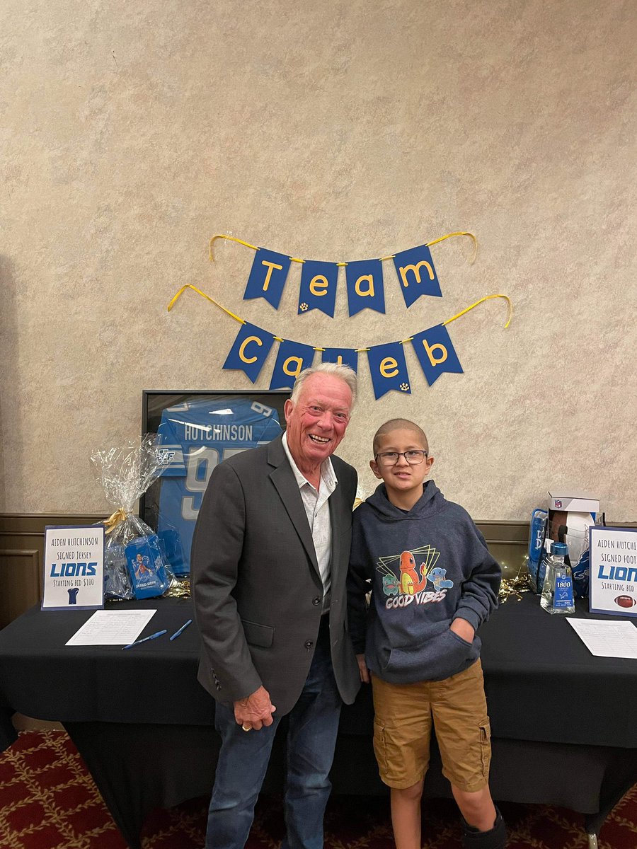 classrmsanders's tweet image. Brummer staff supporting their colleague’s family.  Team Caleb keep fighting. @SLCSBrummer @SLCSD