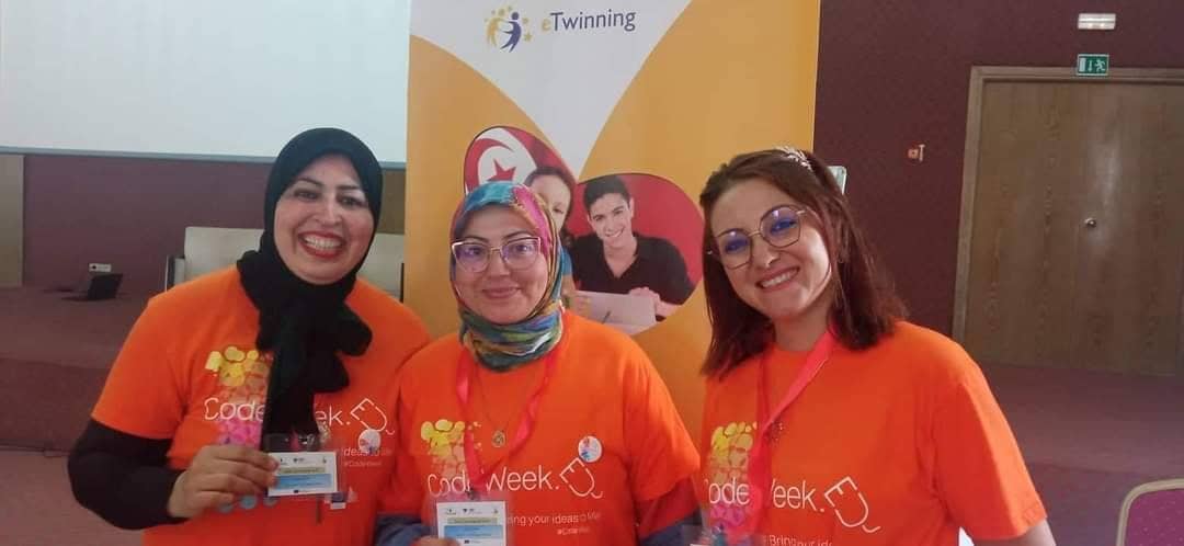 Tunisian #CodeWeek Ambassadors @hadoulti @ImenMarzouk and Leading Teacher @mannou77