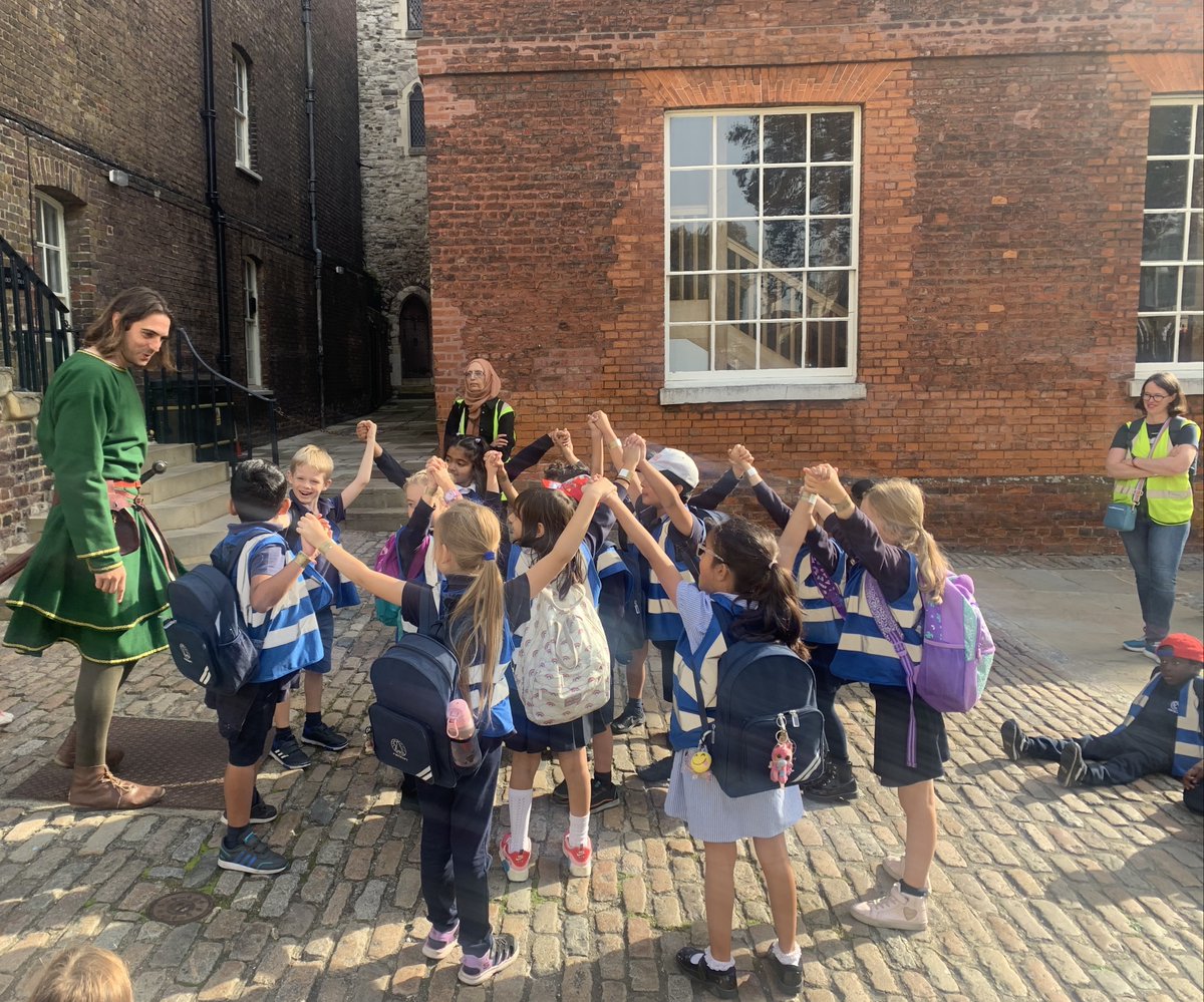 Y2@fircroft.family tweet media