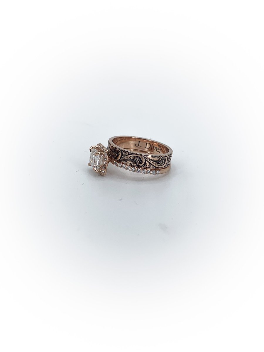 WowJustinDiver's tweet photo. A gorgeous wedding set finished up a while back! https://t.co/wbZfXBUuuD
