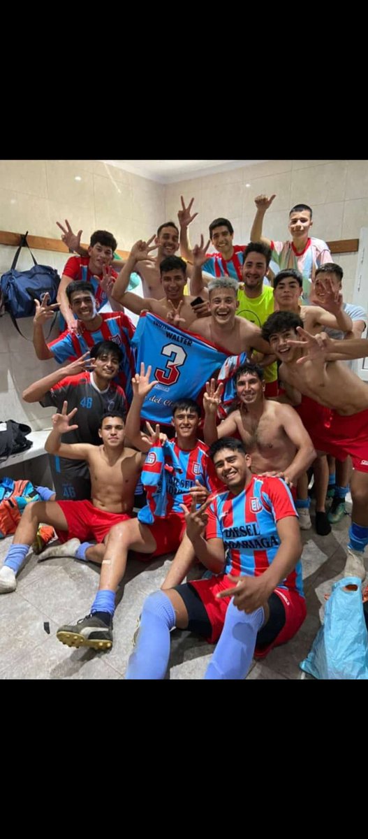 LosDelClan_'s tweet photo. Buen día...
Una fotito del finde 💙❤️💙 https://t.co/Oj5ra24FEf