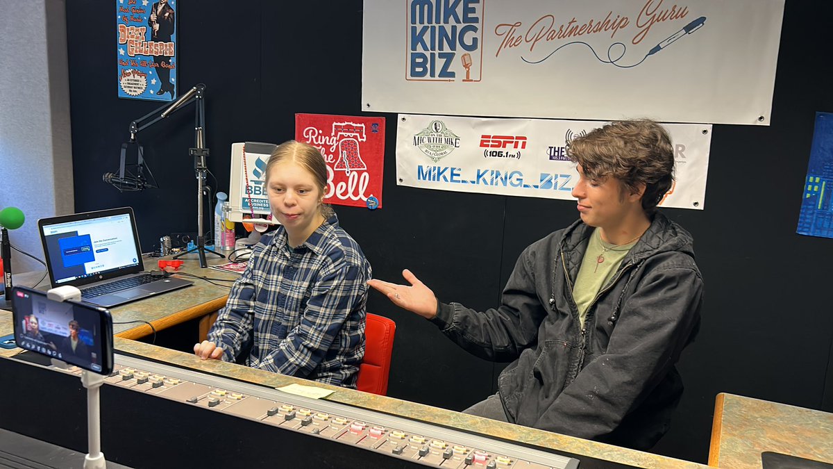 Digital Media students getting a master class with Mike King as they take over the mix with On the Mic with Mike!