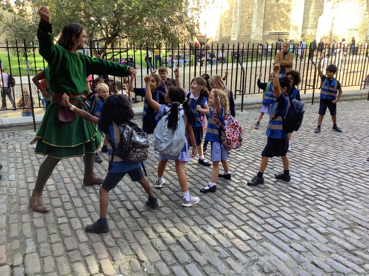 Y2@fircroft.family tweet media