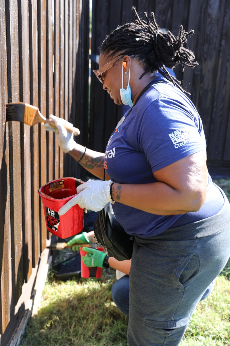 Thank you to @NavyFederal for helping Mrs. Tami clean up her flower beds, stain her fence, and build a new trellis planter bench! Mrs. Tami will also have her locks fixed, minor electrical repairs, roof repairs, and CO detectors installed thanks to your support!