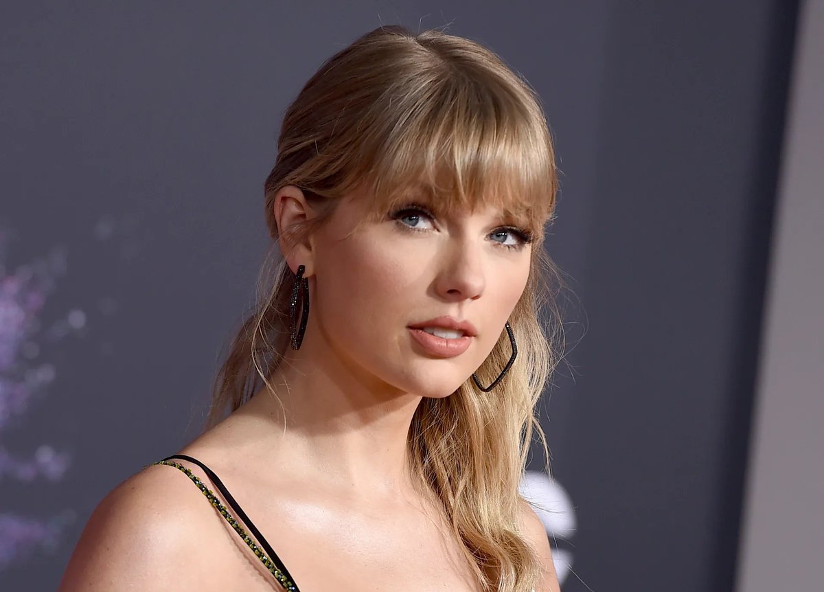 Paul Schrader on Taylor Swift: 'She is the light that gives meaning to each to all our lives, the godhead who makes existence possible and without whom we would wander forever in bleak unimaginable darkness.” trib.al/hBD33Py