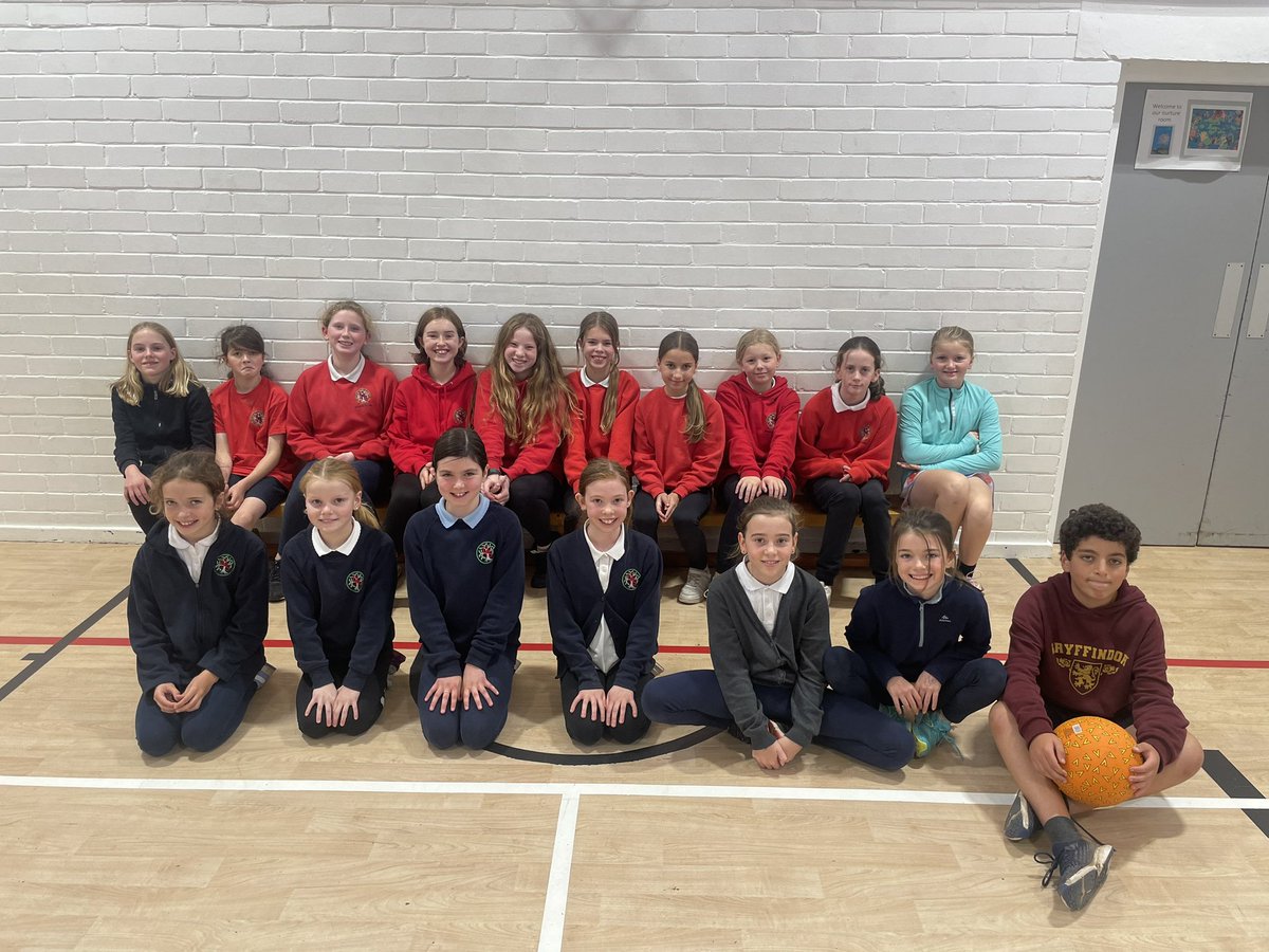 MrsGibson_1's tweet photo. What a great first session of netball today! 🤩 @Deanparkprimary https://t.co/Vtc8FWUEnH