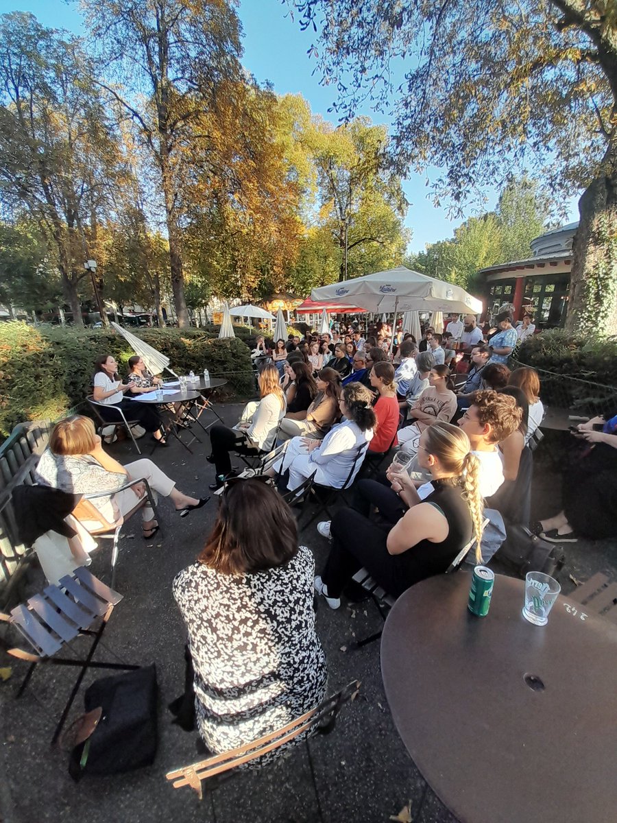 Du monde au café des Juristes organisé au pavillon lecoq ! Nom, prénom, un choix sans limite ? Merci au Pr Pretot et à Me Prades. Une organisation <a href="/CmhUca/">CentreMichelHospital</a> et <a href="/ordreavocats63/">ORDRE DES AVOCATS 63</a>