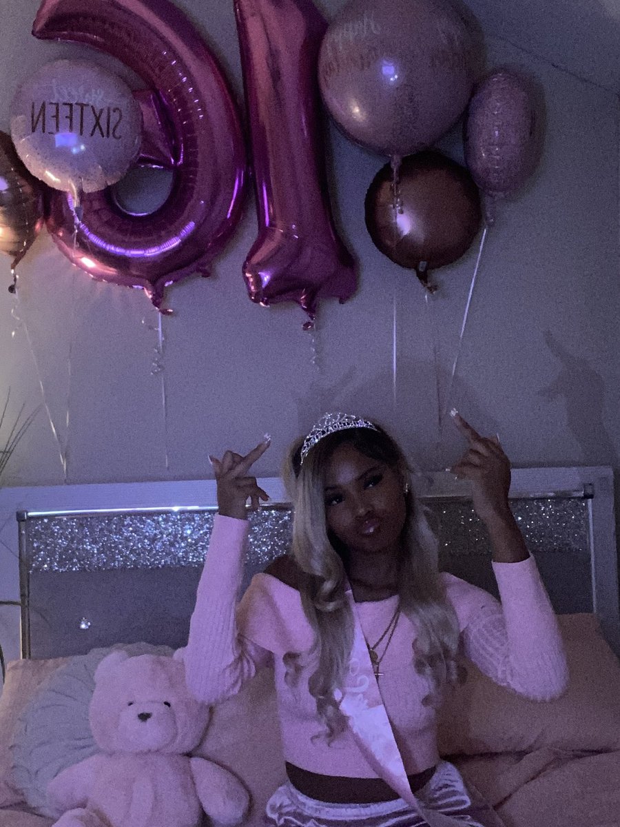 joidabarbie's tweet photo. 16 wishes 🍰♡ ༘*.ﾟ🧸🎀! #LibraSzn #librawomen #bu https://t.co/0Uy4nAiiZY