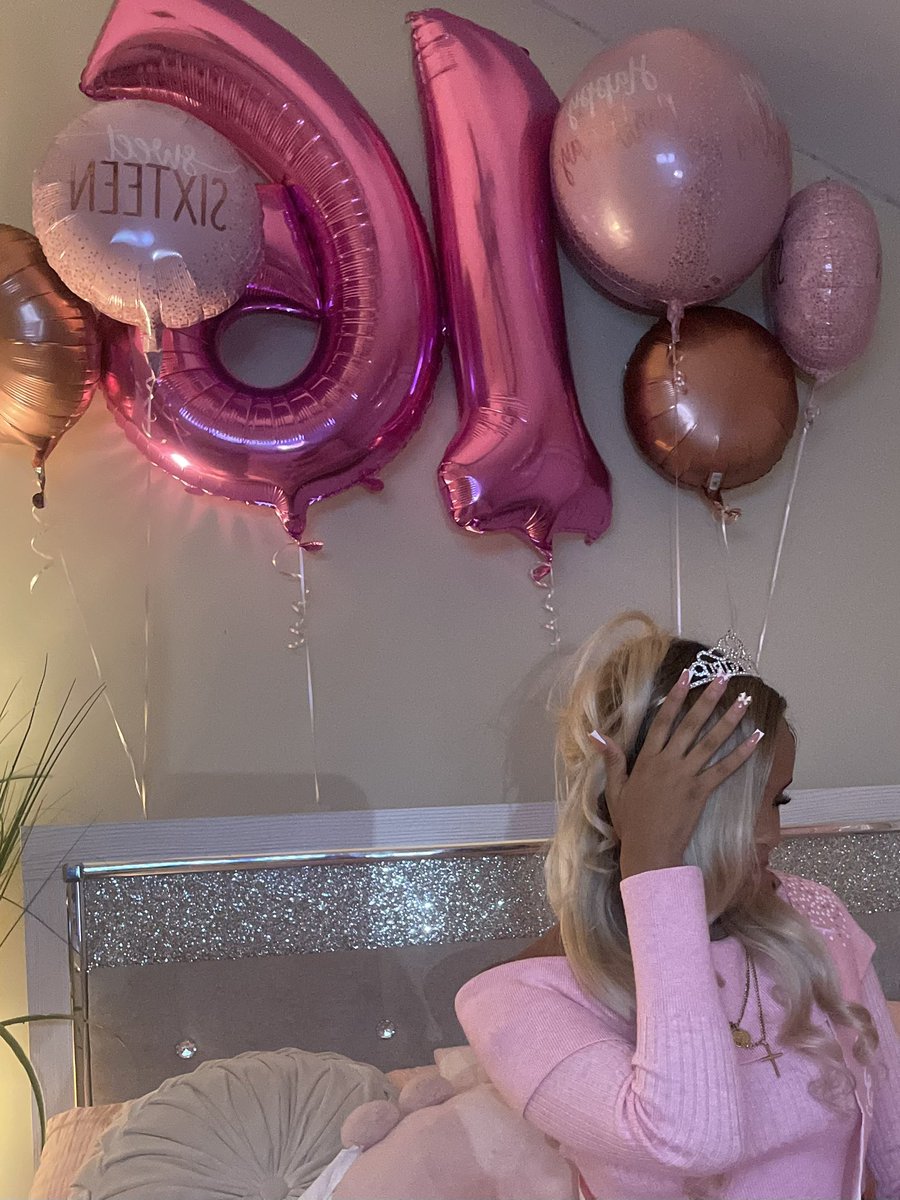 joidabarbie's tweet photo. 16 wishes 🍰♡ ༘*.ﾟ🧸🎀! #LibraSzn #librawomen #bu https://t.co/0Uy4nAiiZY