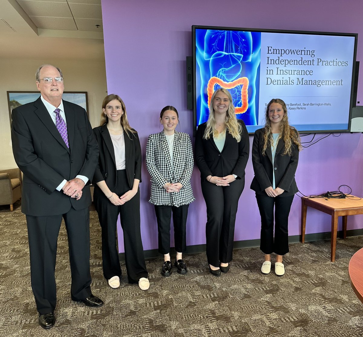 CONGRATULATIONS to the Health Services Management Case Competition Team on placing 2nd in the Medical University of South Carolina Case Competition! We are SO proud of you! #HSIM☠️