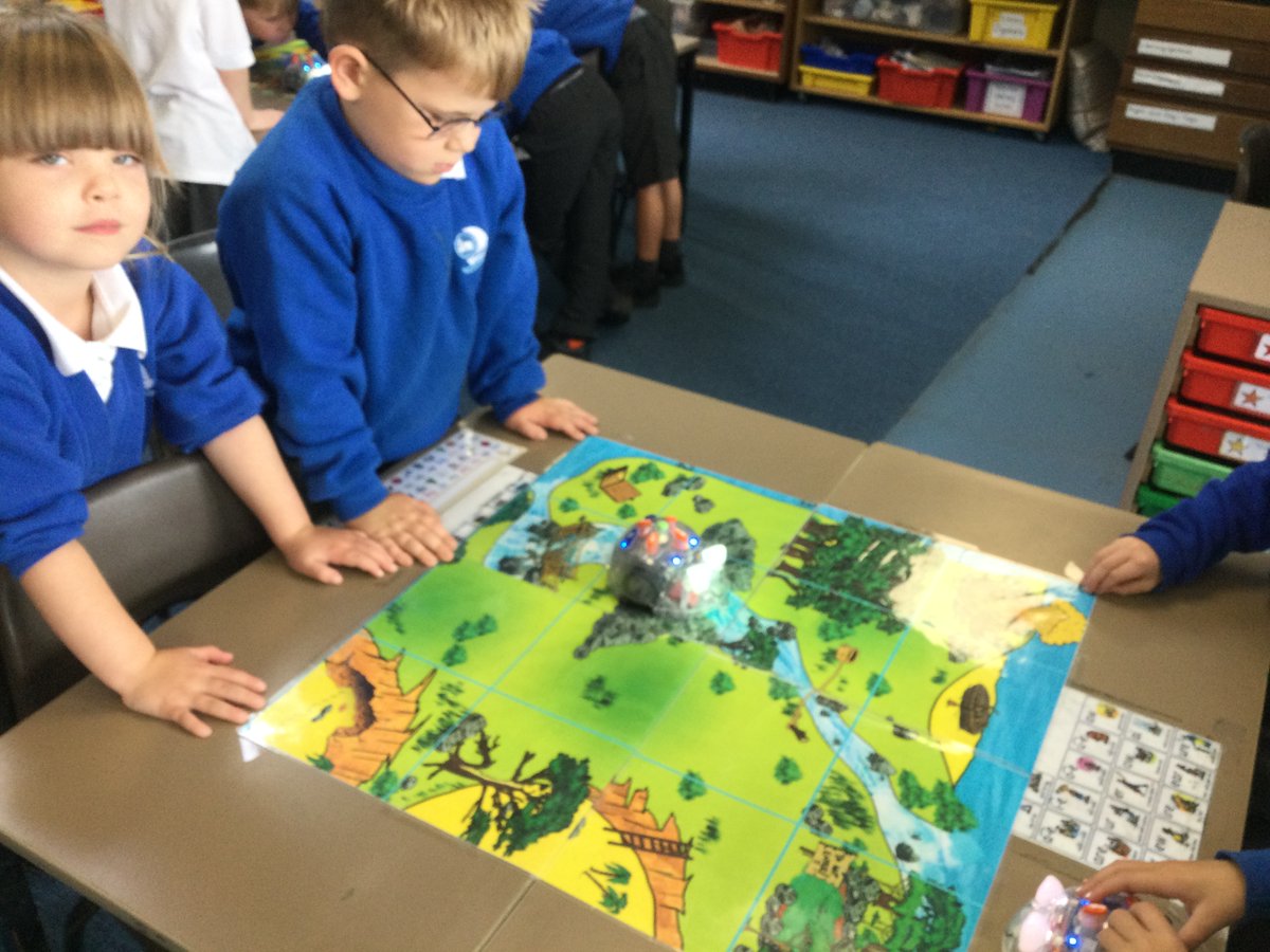ColumbMinorAcad's tweet image. We are computer programmers! Year 1 have been creating their own algorithms to move the bee-bots around the maps to various destinations. #computerprogrammers #year1