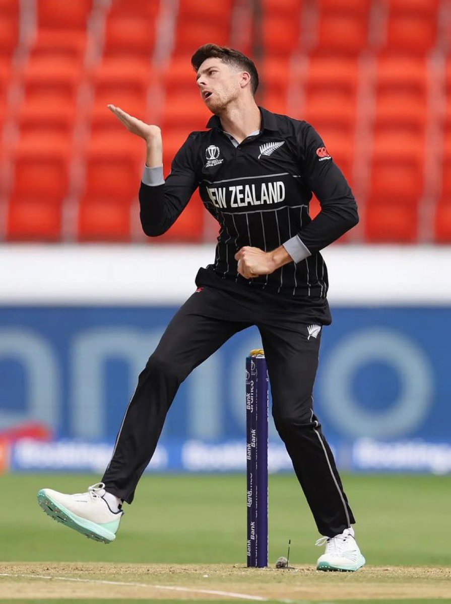 Mitch Santer becomes the  first spinner to take a five-wicket haul for New Zealand at the men's ODI World Cup 👏 👏 👏 
#NZvNED | #CWC23