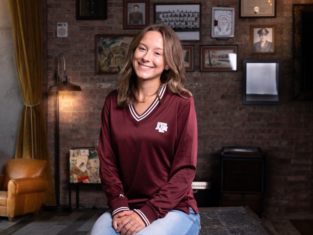 Maroon U tweet media