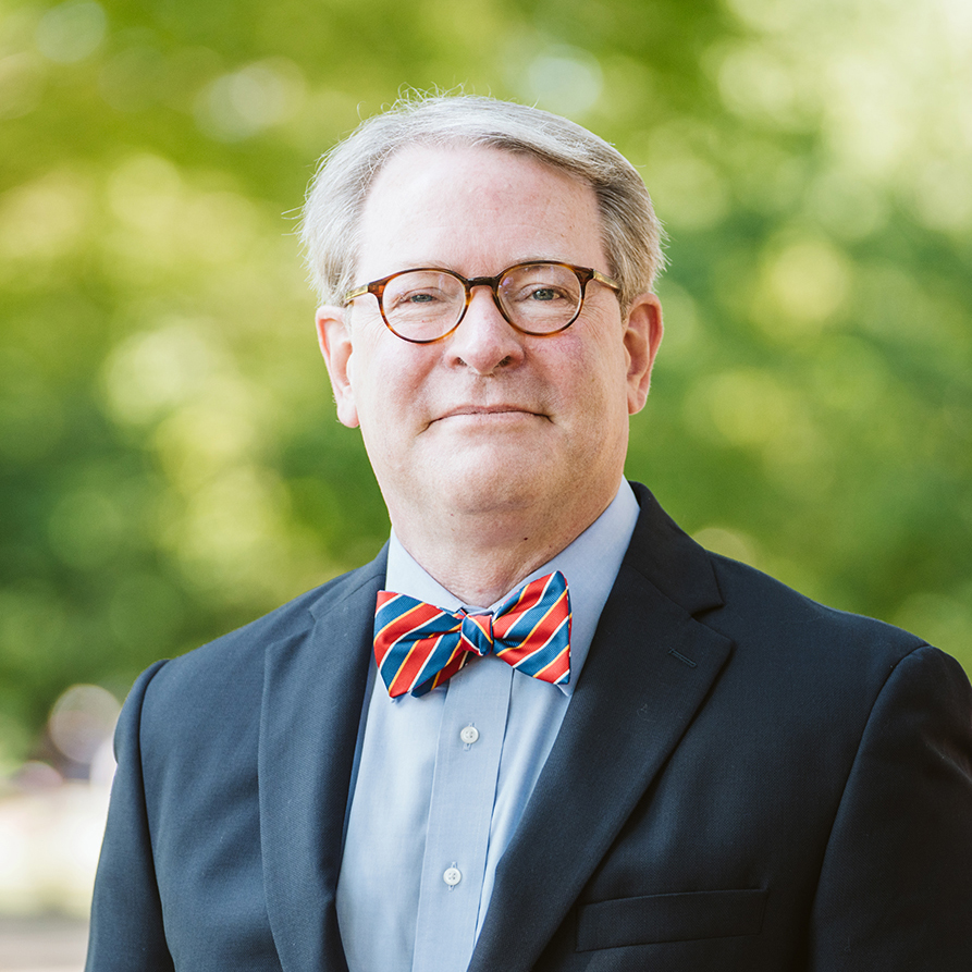A $360,000 gift is dedicated to the founding of a new Center to study NC politics and promote public service. The Center will be led by well-known politics professor Dr. Michael Bitzer. catawba.edu/news/all-news/…
#GoCatawba #NCPolitics #CivicEngagement