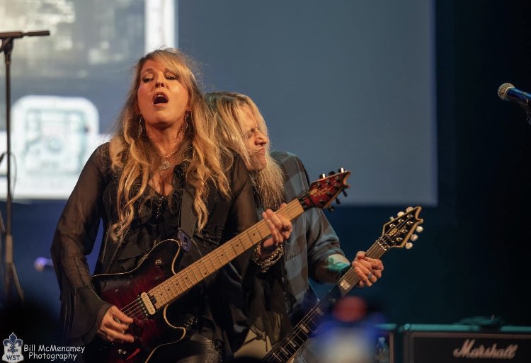 JanetGardnerOf1's tweet image. Big thanks to John Kivel for having us on such an amazing event and thanks to everyone who came out to the New England Rockfest. It was so great to see everyone again and we had a blast! Can’t wait for the next time! 💕

📸: Bill Menamey Photography