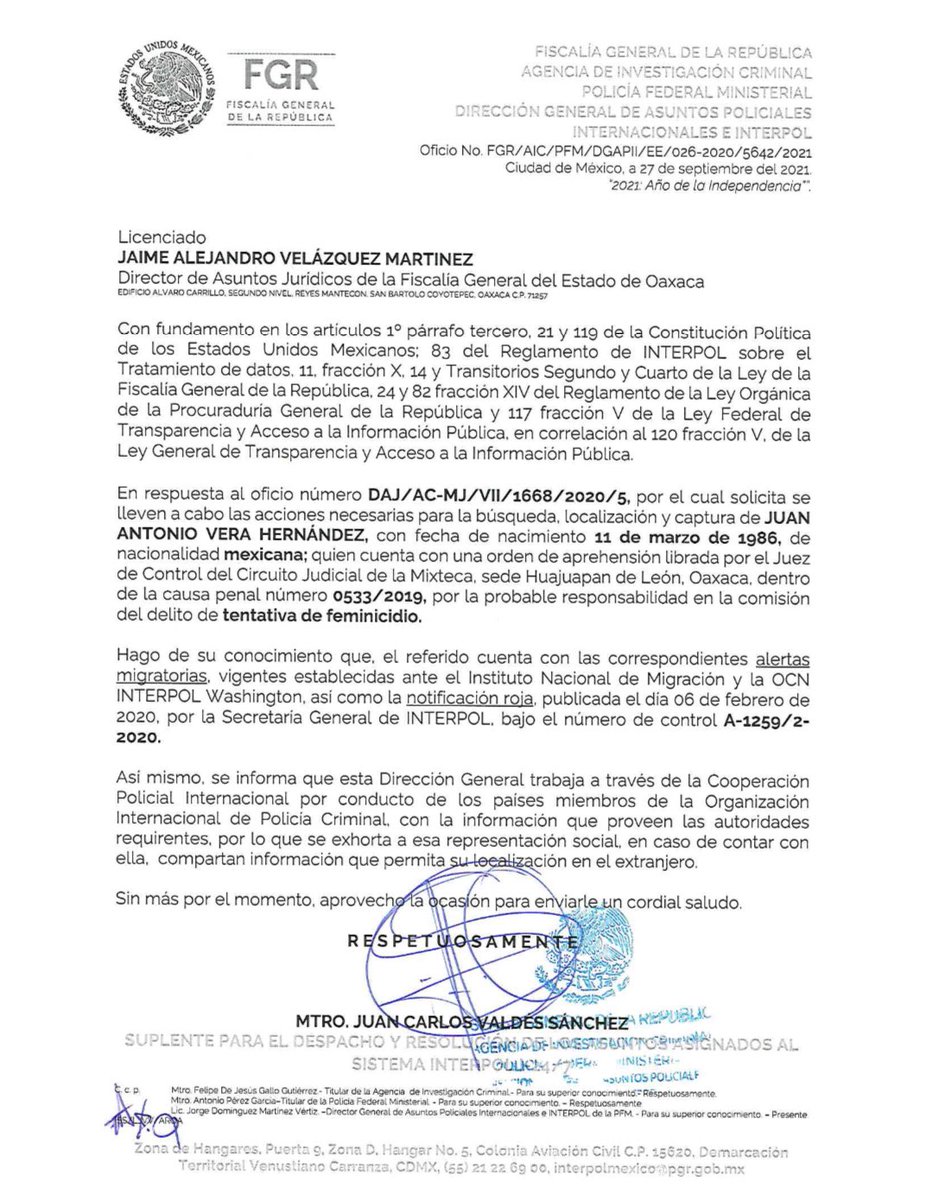 _ElenaRios's tweet photo. #HasVistoAMiAgresor ⁉️
09-09-2019 -  09-10-2023
4 años y un mes.

🆘 Sigo buscando a Juan Antonio #VeraHernández, hijo de #VeraCarrizal, por intentarme matar con ácido sulfúrico.

🔺 El cobarde sigue prófugo.
#PorFavor, les ruego me ayuden a compartir su ficha de la @INTERPOL_HQ con amigos de más países 🌎.

#SoloPidoJusticia 
#NoMásÁcido
