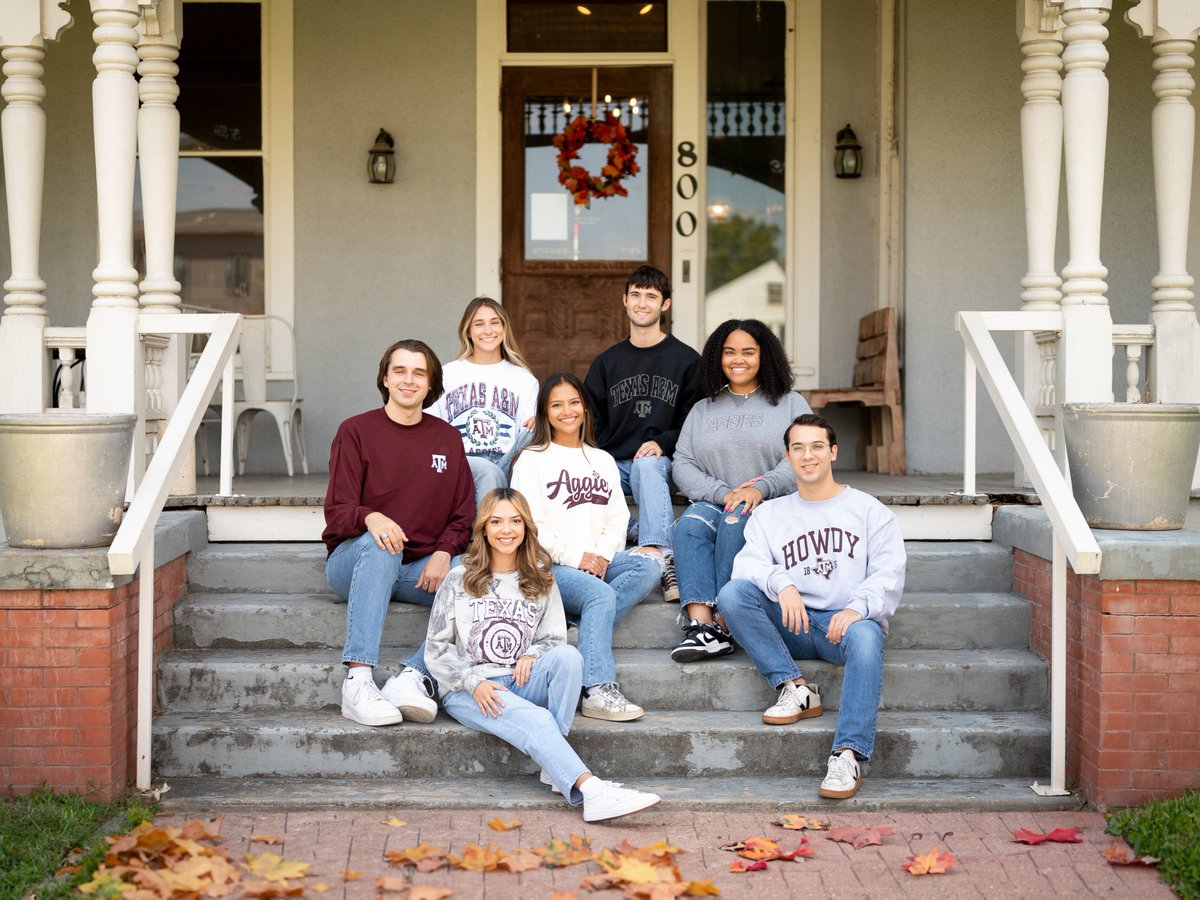 The Warehouse tweet media