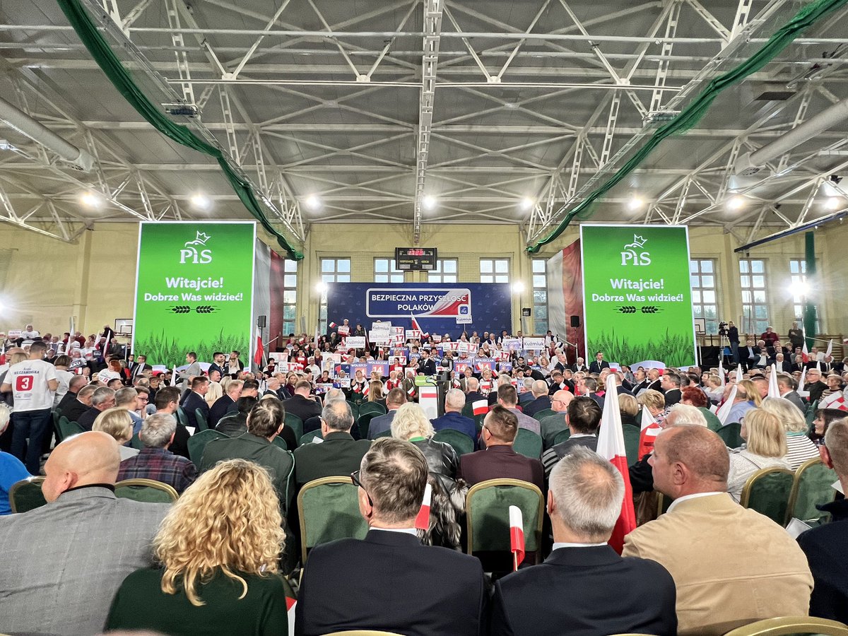 WojtekChodorek's tweet photo. #BezpiecznaPolskaWieś tylko z Rządem @pisorgpl 
#BezpiecznaPrzyszłośćPolaków https://t.co/moGARVni5p