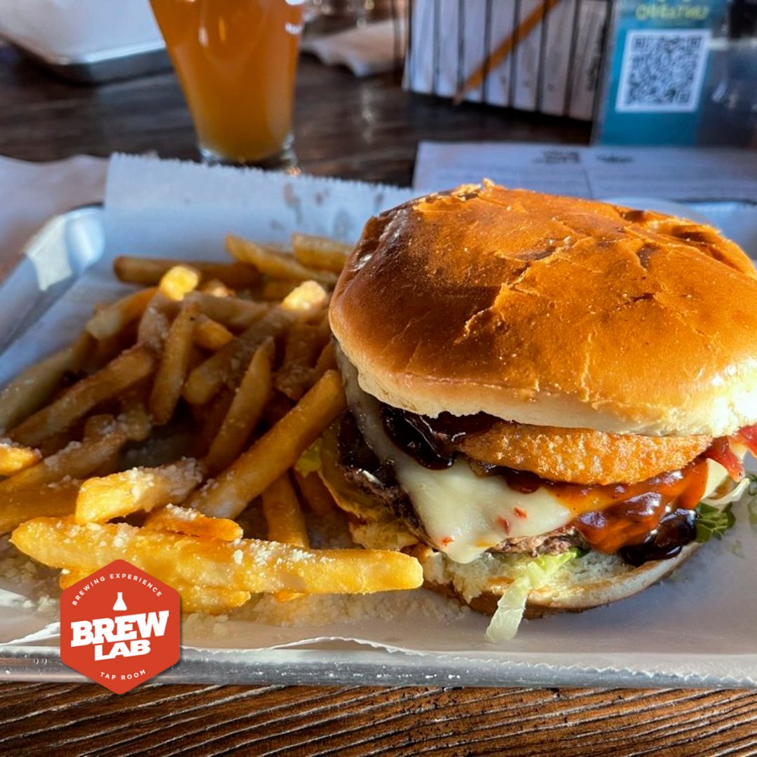Saddle up for flavor town with our mouthwatering Loaded Cowboy burger – piled high with thick-cut bacon, Swiss cheese, house BBQ sauce, lettuce, pickle, and a crispy onion ring! 🤠🍔
