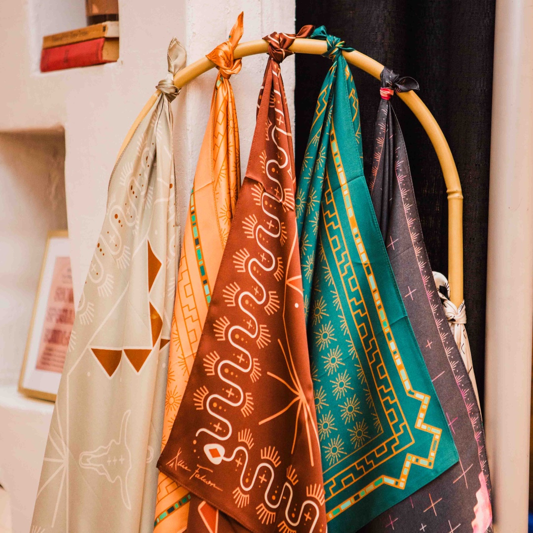 WESATradeshow's tweet image. Our kind of color palette 😍 #WESAtradeshow #wheretheindustrymeets #westernaccessories #westerntrends #falltrends #fallcolors @alliefalcon
