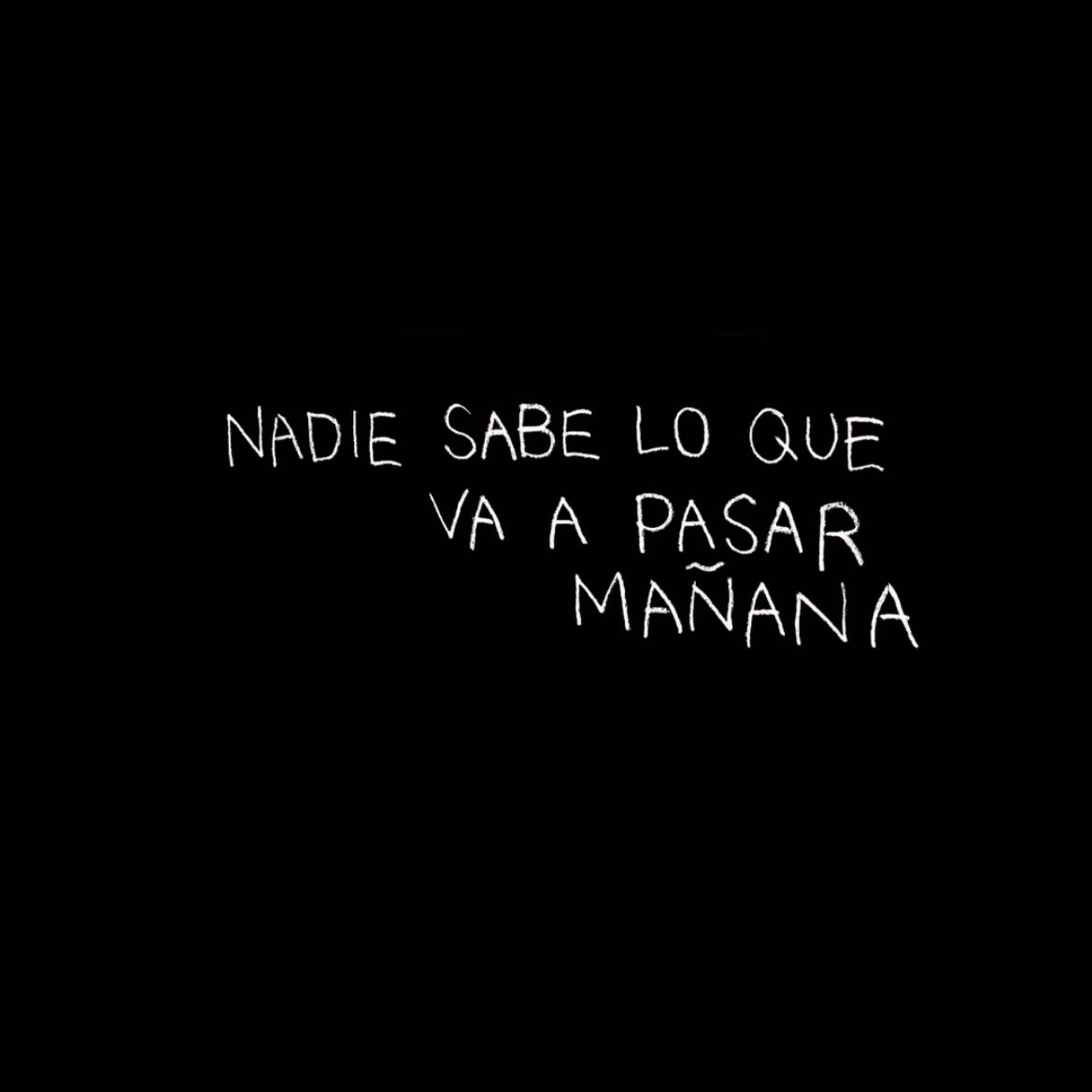 itscarlosivan's tweet photo. Bad Bunny se rapa el pelo y anuncia nuevo álbum “Nadie sabe lo que va a pasar mañana” y sale este viernes 13 de octubre 🐰 https://t.co/Knrwv0a3MN