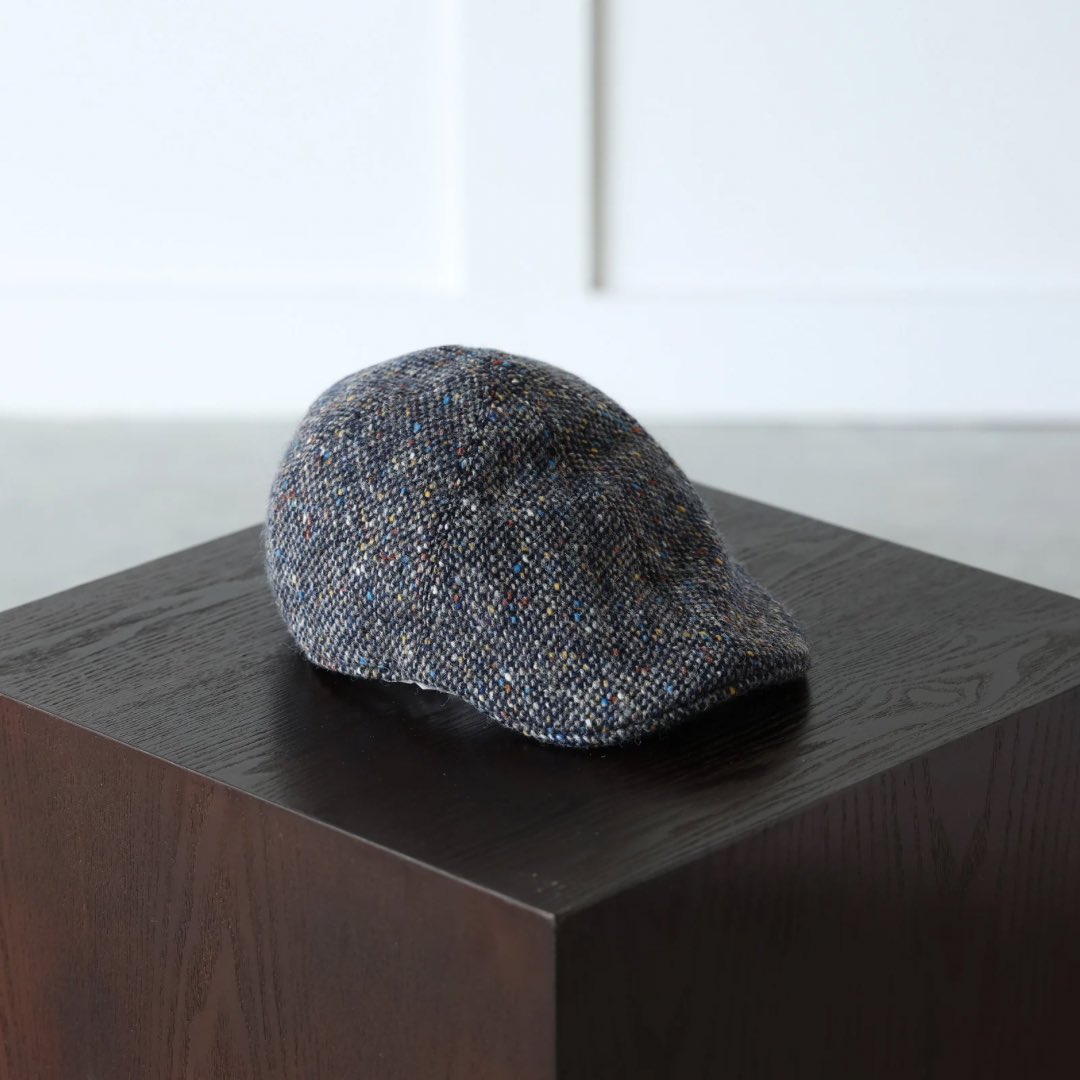 Hanna_Hats's tweet photo. A moment for our Erin Cap Tweed ๐๐ป
๐ธ By @noirphotique
#hannahats #since1924 #duckbillcap #erincap #scallycap #irishtweed #sixpanelcap #flatcap #tweedcaps #tweedstyle #tweedfashion #aw23 #buyirishonline #irishgifts #luxurygifts #madelocal #madetolast #irishwteed https://t.co/zAVC39wpD4