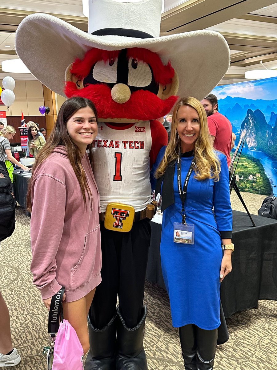 TTU_ProCom's tweet photo. We had so much fun getting the chance to share our study abroad opportunity in Greece for summer 2024! Join Prof. Jennifer Magas for a unique two-week study abroad experience in Greece, exploring the world of social media influencers. Apply with the link in our bio by Feb. 12! https://t.co/VmIbErnB9y